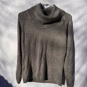 Liz Claiborne women’s cowl neck metallic blend sweater long sleeve Sz med
